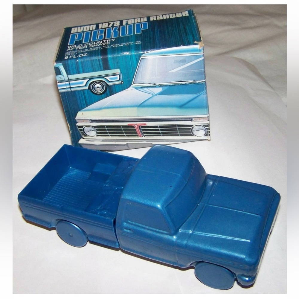 Vintage Avon 1973 Ford Ranger Pickup Wild Country Aftershave Decanter